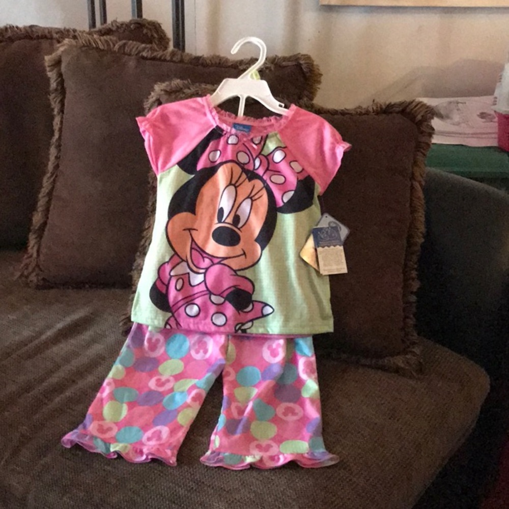 Toddler girl’s Disney pajamas